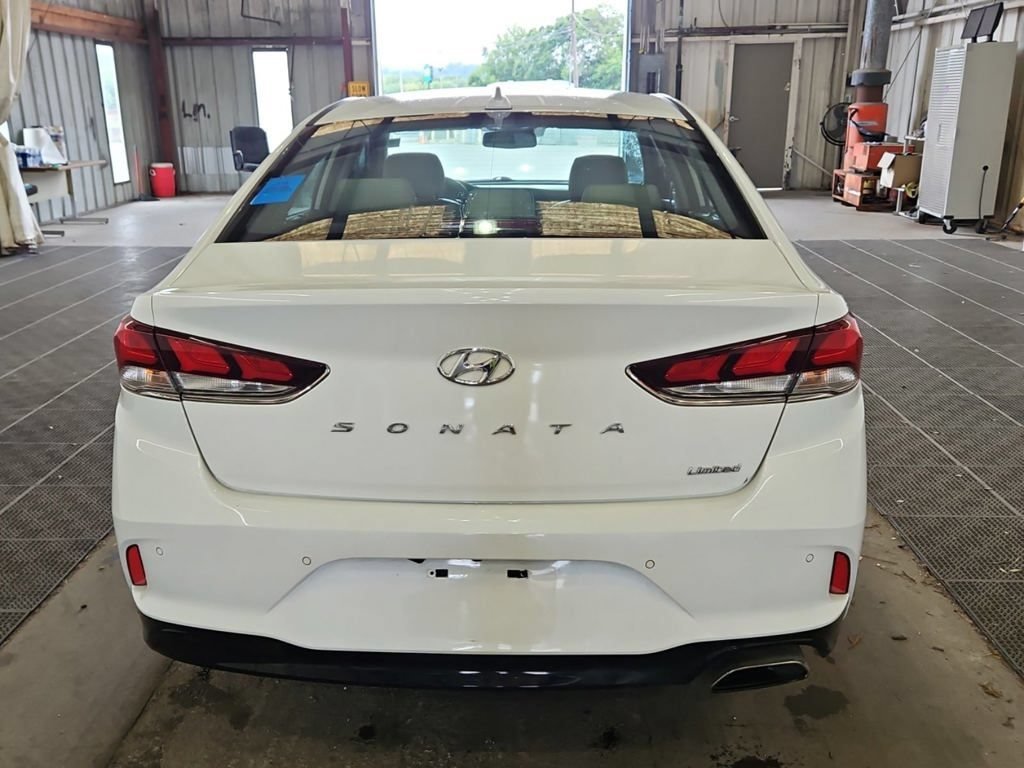 Used 2018 Hyundai Sonata Limited w/ Limited Ultimate Package 03 FWD image 12