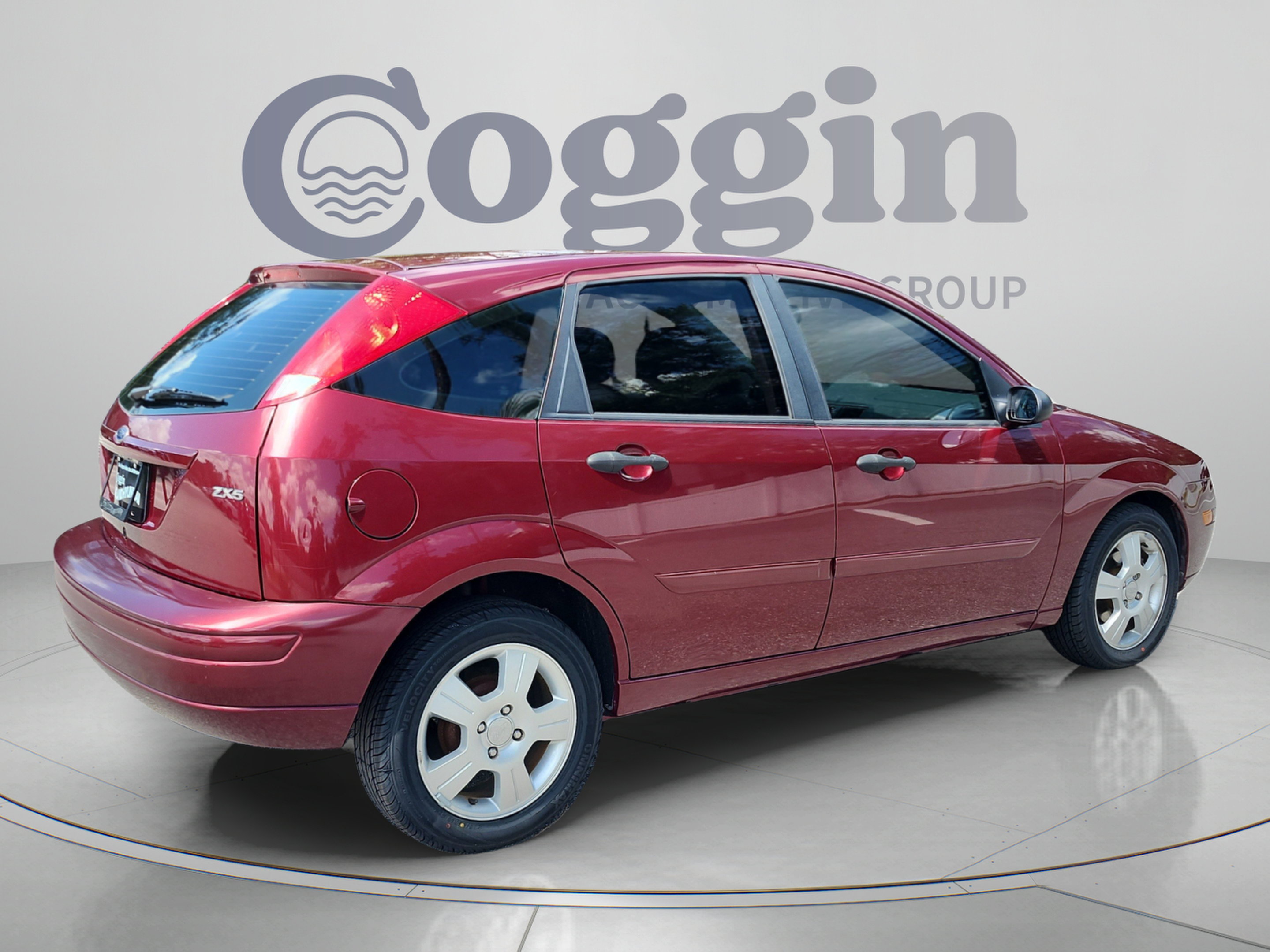 Used 2006 Ford Focus ZX5 Hatchback FWD image 5