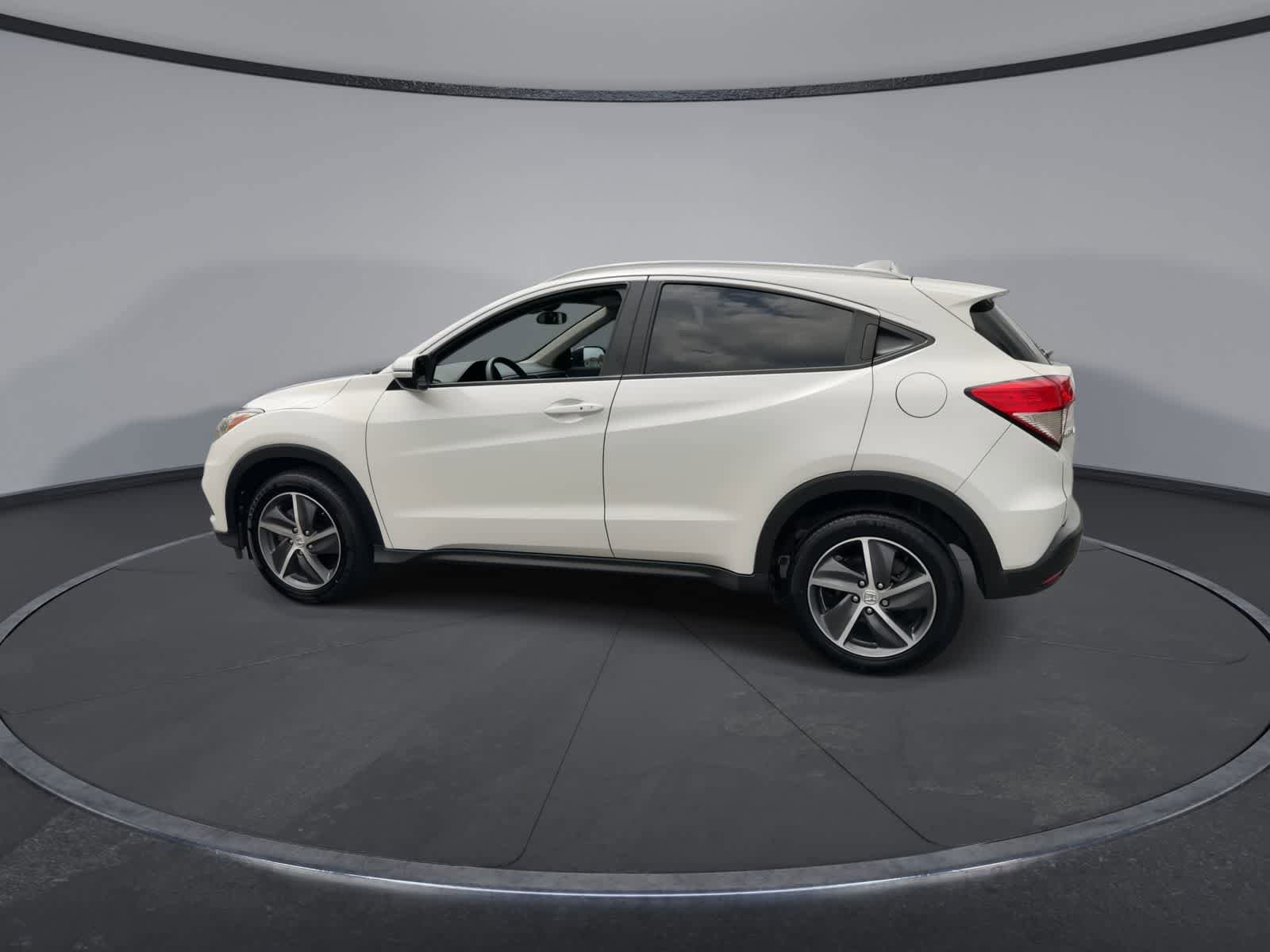Used 2021 Honda HR-V EX image 5
