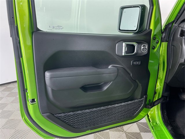 New 2025 Jeep Gladiator Sport image 17