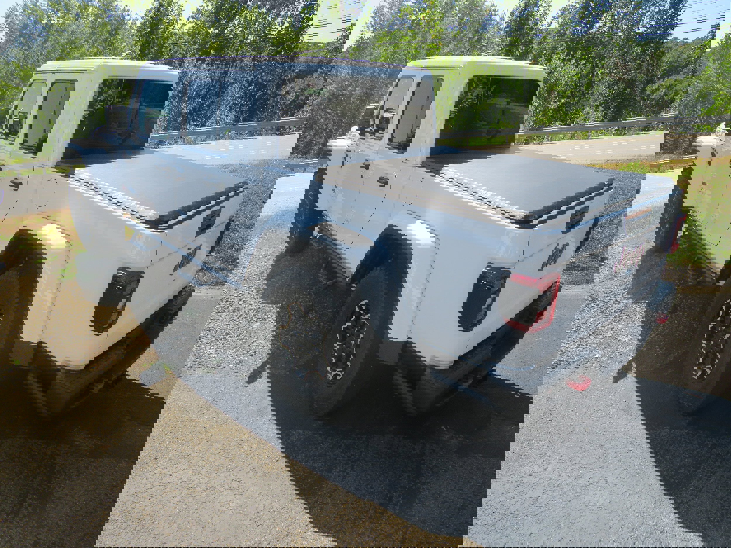 Used 2021 Jeep Gladiator Rubicon image 5