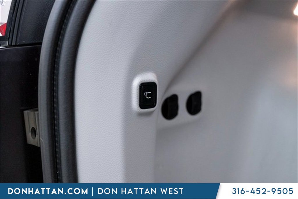 Used 2021 Jeep Cherokee Latitude Lux w/ Comfort/Convenience Group image 40