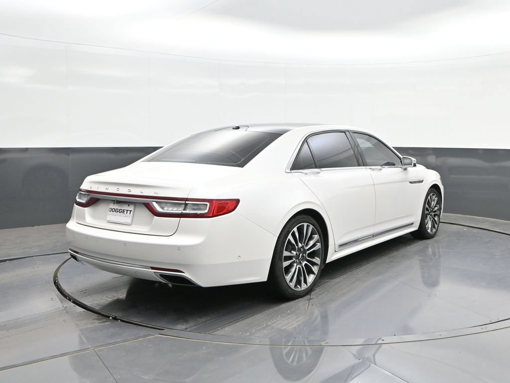 Used 2017 Lincoln Continental Reserve w/ Technology Package FWD image 11
