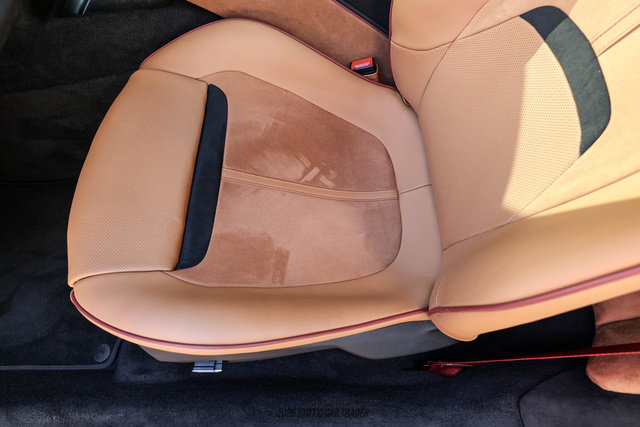 Used 2025 Ferrari Roma Spider RWD image 41