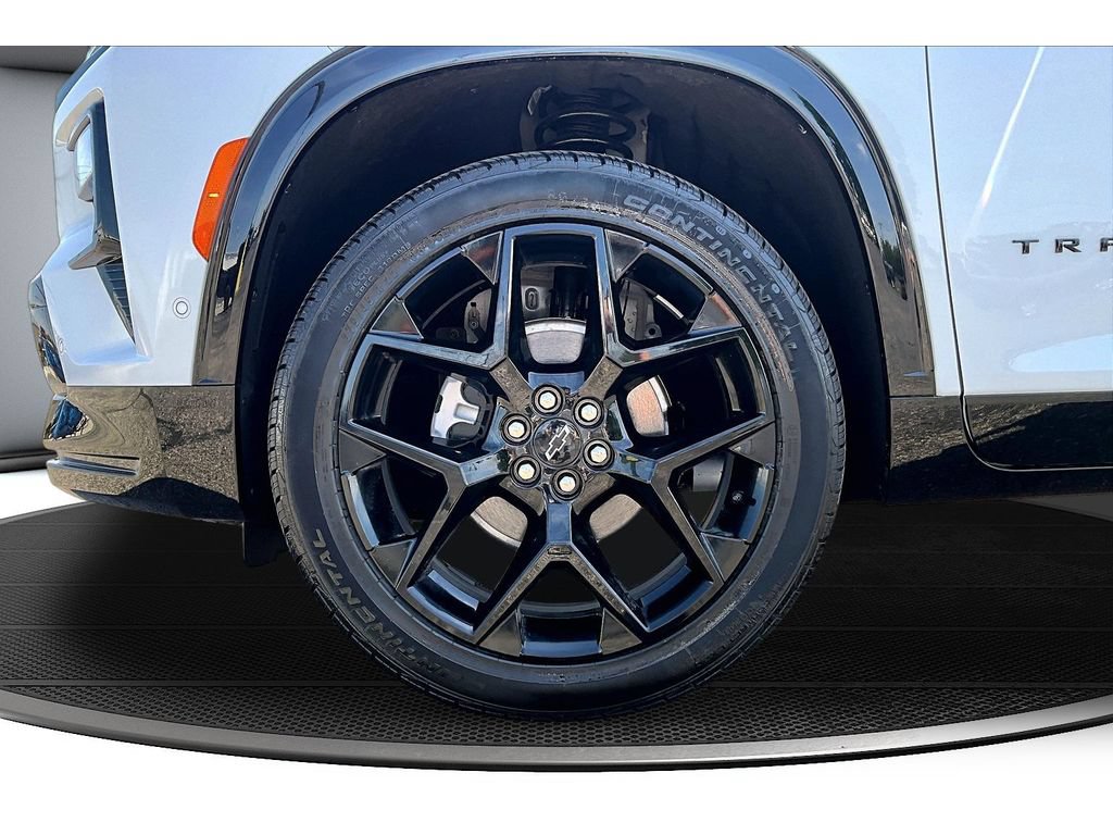 New 2026 Chevrolet Traverse RS w/ LPO, Floor Liner Package FWD image 15