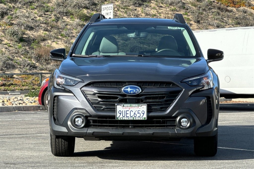 Used 2025 Subaru Outback Premium w/ Popular Package #1A image 9
