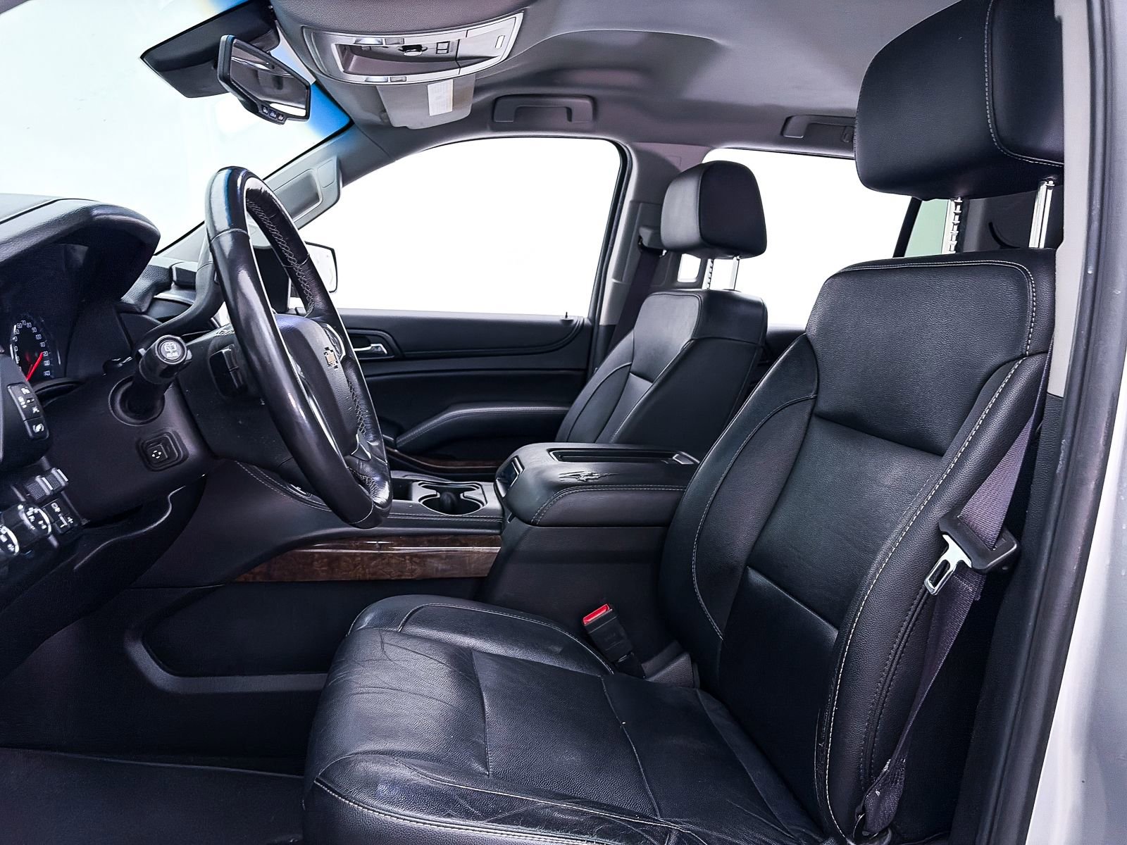 Used 2017 Chevrolet Tahoe LT w/ Luxury Package AWD/4WD image 15