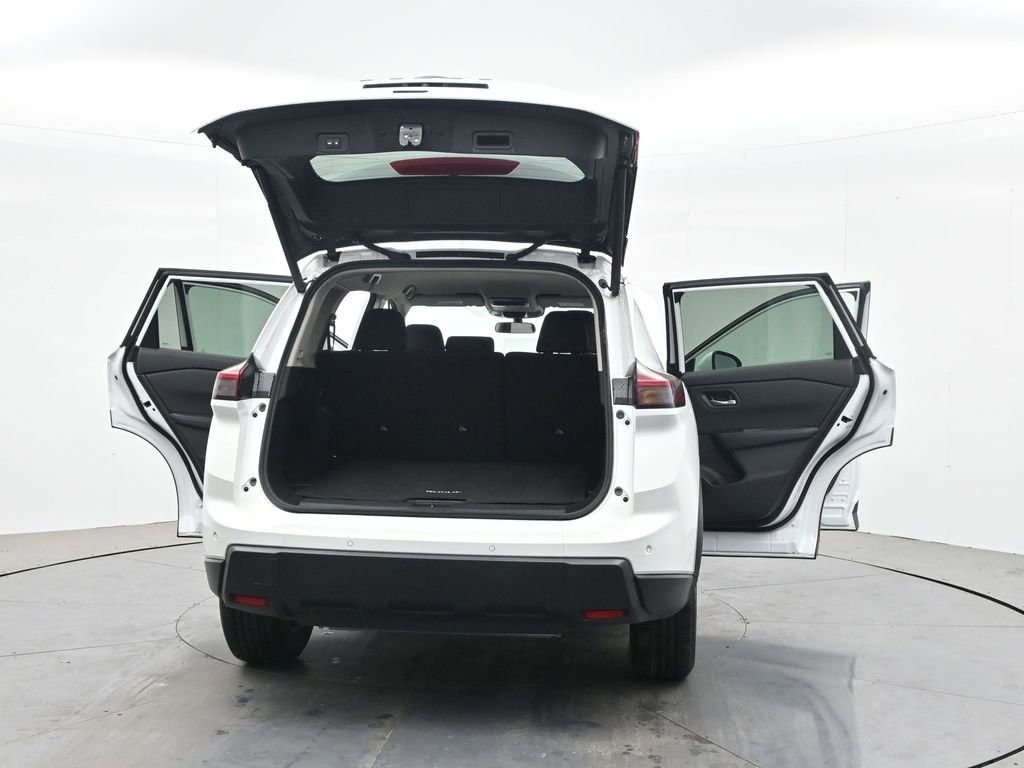 Used 2026 Nissan Rogue SV image 42