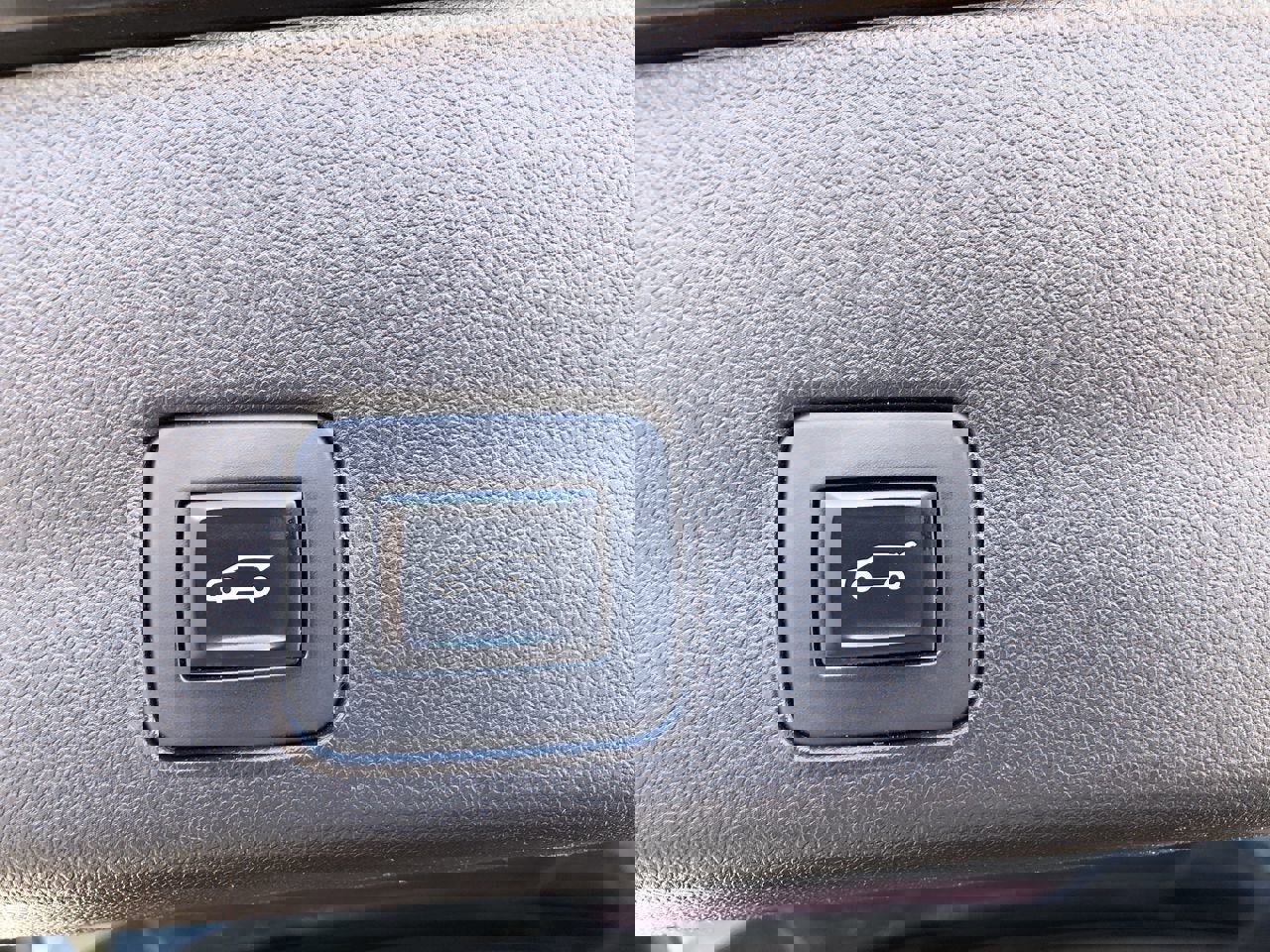 Used 2021 Chevrolet TrailBlazer RS w/ Sun and Liftgate Package image 10