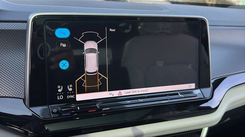 New 2026 Volkswagen Atlas Cross Sport SEL Premium R-Line image 21