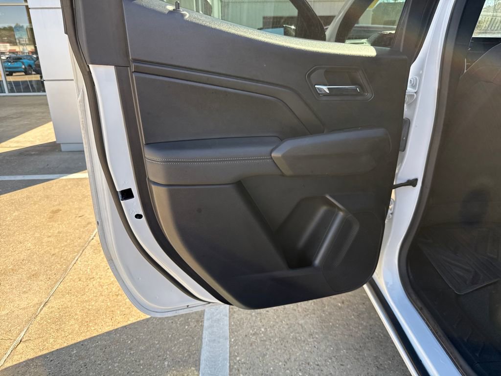 Used 2024 Chevrolet Colorado LT w/ LT Convenience Package image 22