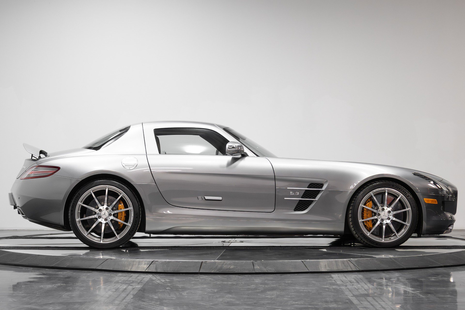 Used 2012 Mercedes-Benz SLS AMG Coupe image 20