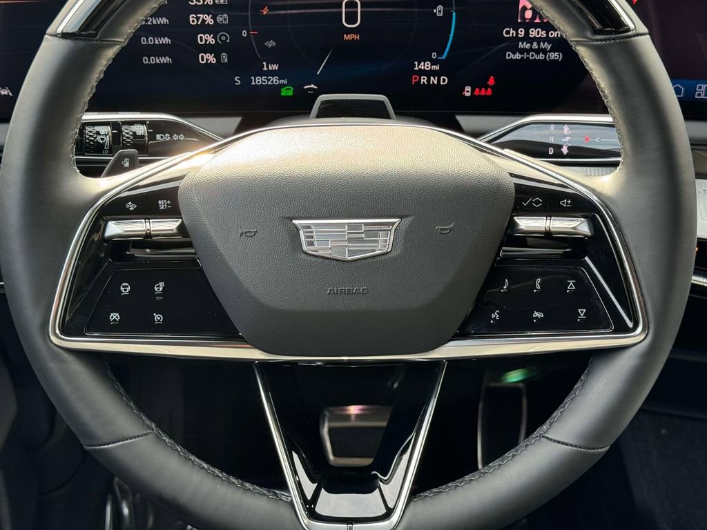 Used 2025 Cadillac Optiq Luxury 2 w/ LPO, Floor Liner Package AWD/4WD image 33