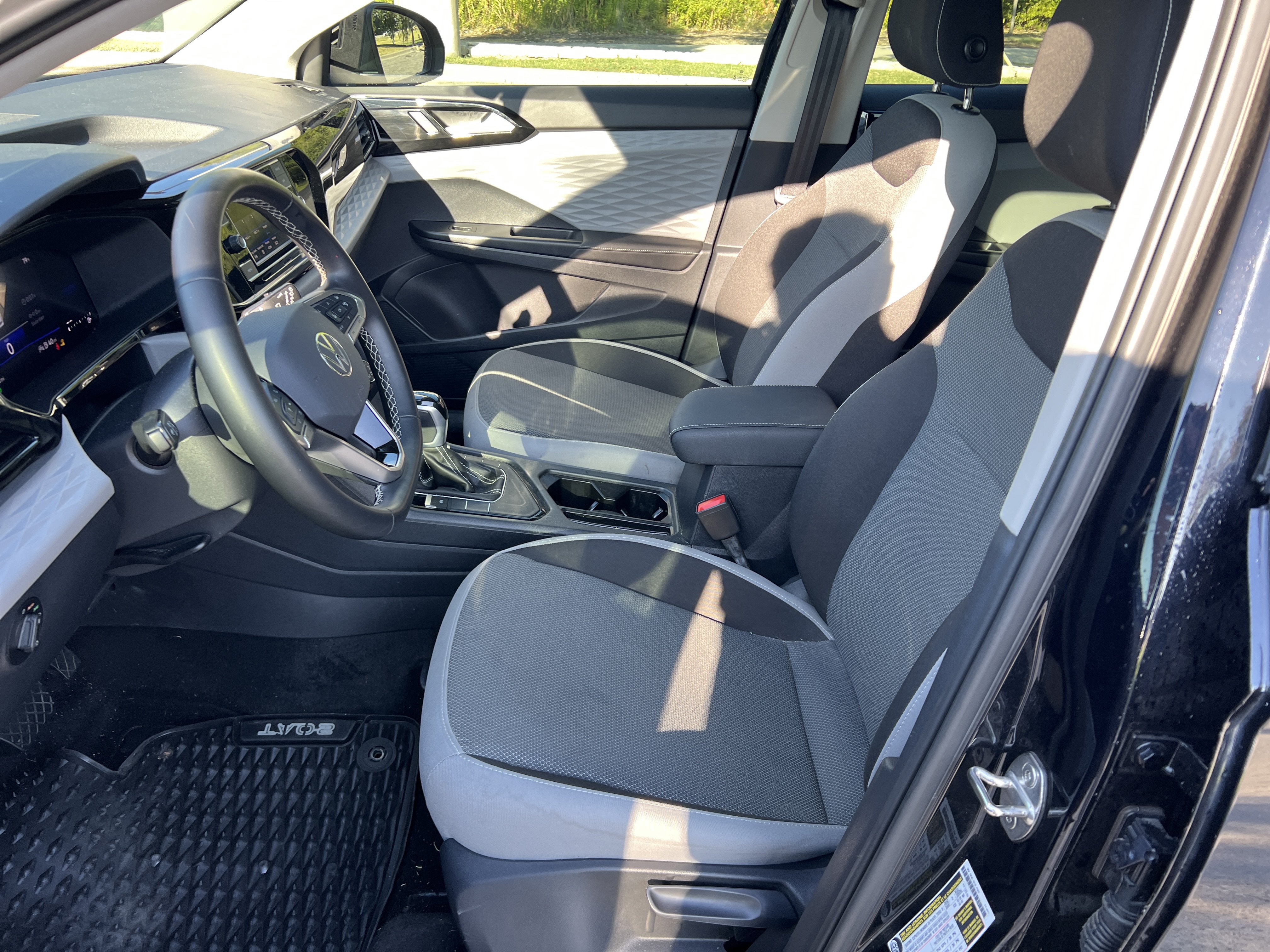 Certified 2024 Volkswagen Taos S FWD image 14