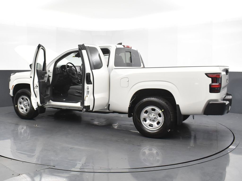 New 2025 Nissan Frontier S image 31