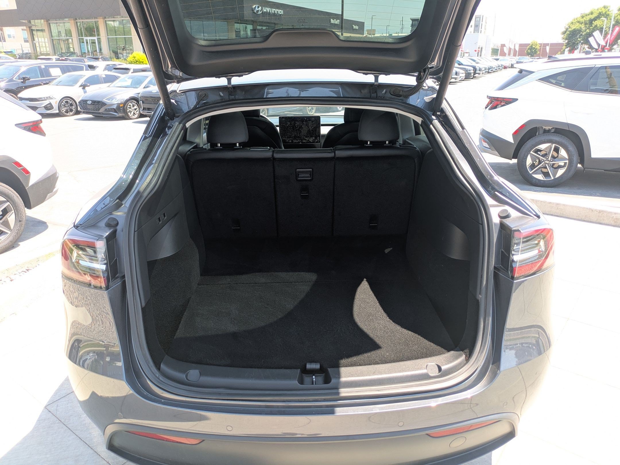 Used 2020 Tesla Model Y Long Range AWD/4WD image 27
