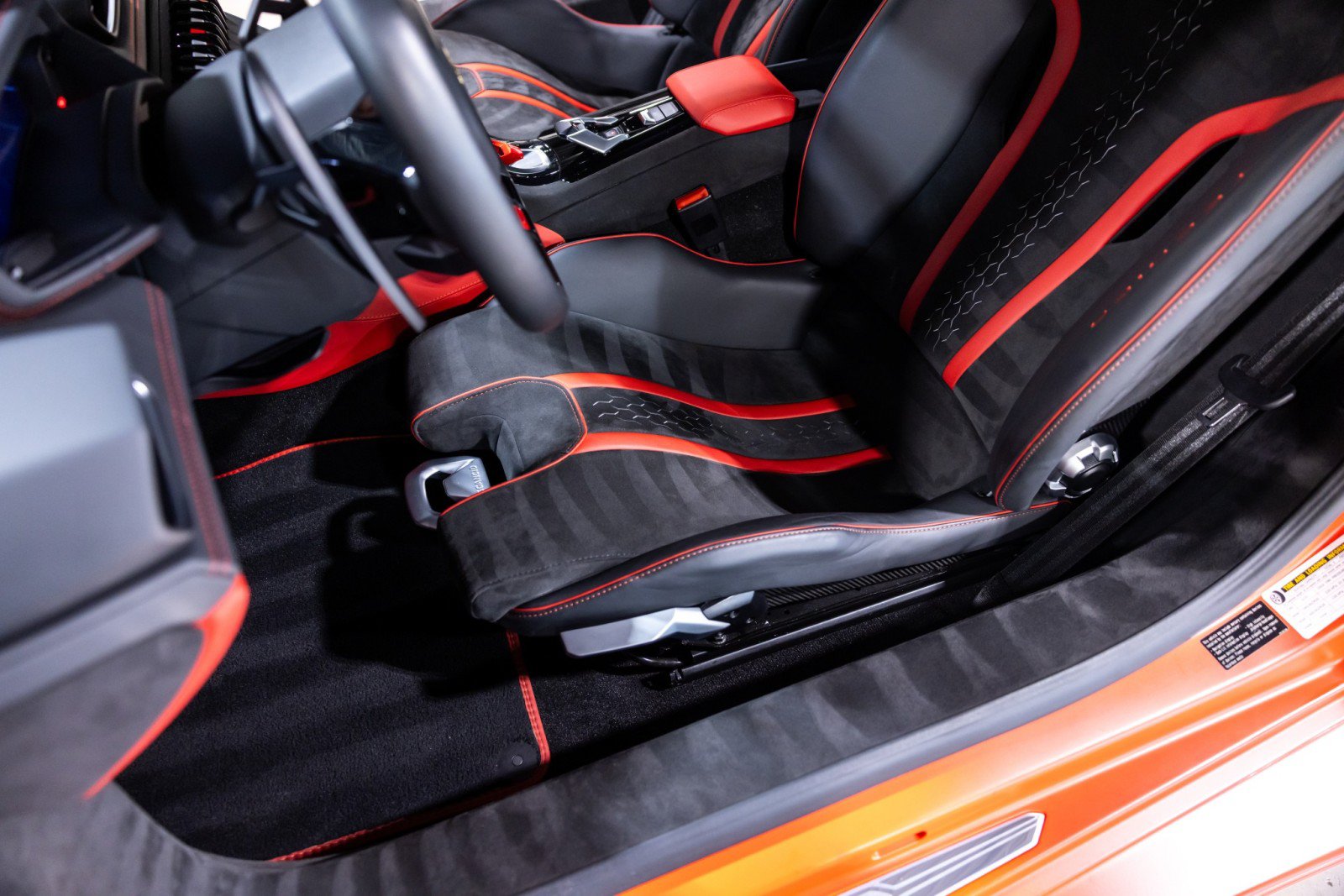 Used 2023 Lamborghini Huracan Tecnica RWD image 38