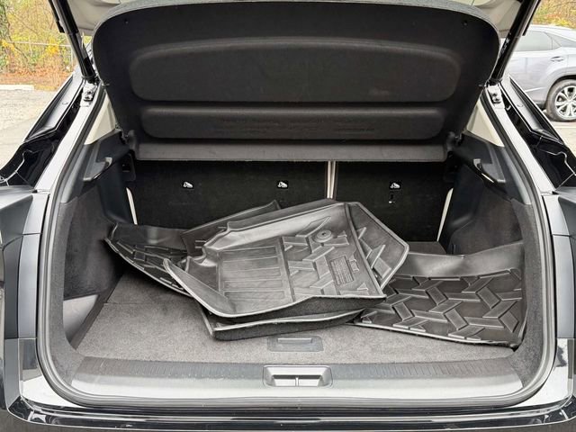 Used 2023 Nissan Ariya AWD image 11