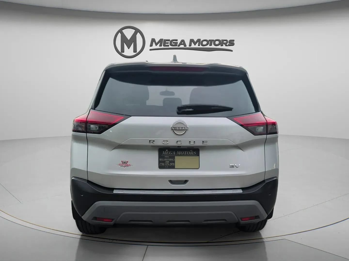 Used 2023 Nissan Rogue SV FWD image 6