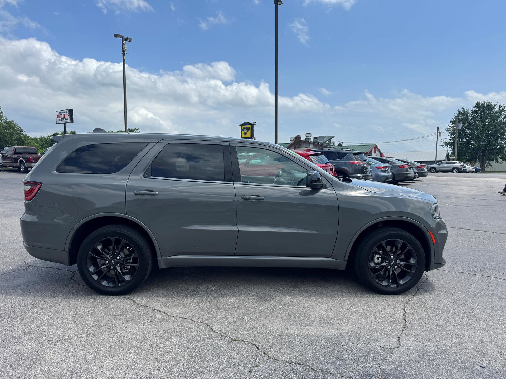 Used 2022 Dodge Durango SXT w/ Blacktop Package AWD/4WD image 7