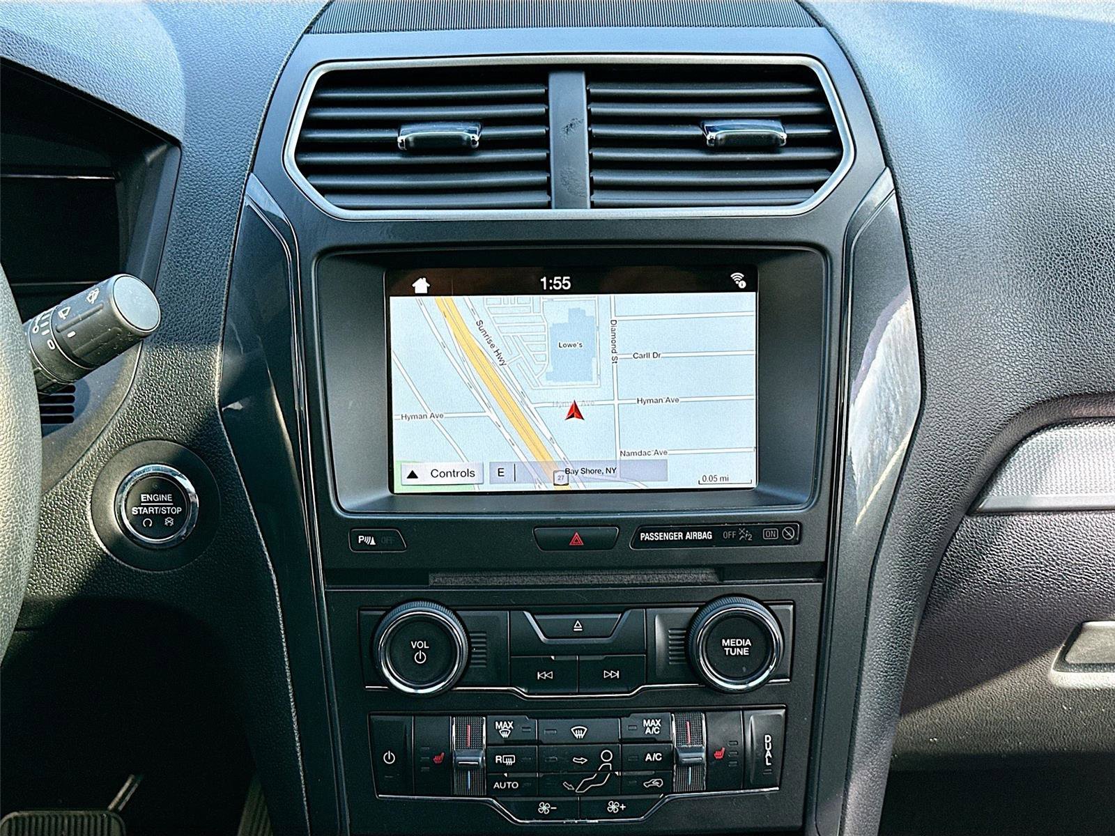 Used 2018 Ford Explorer XLT w/ Equipment Group 202A image 15