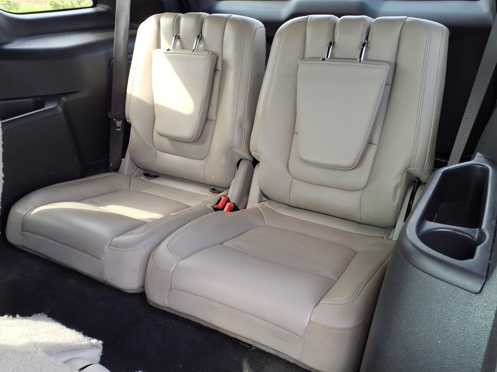 Used 2012 Ford Explorer Limited w/ Class III Trailer Tow Pkg AWD/4WD image 10