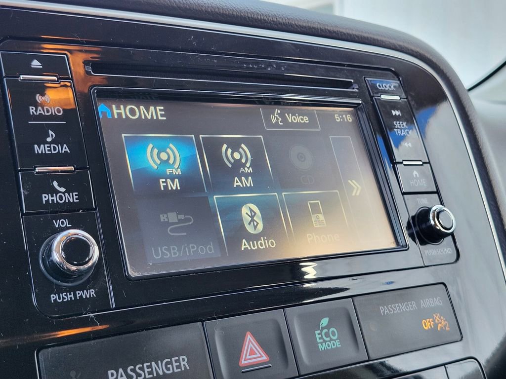 Used 2016 Mitsubishi Outlander AWD image 18