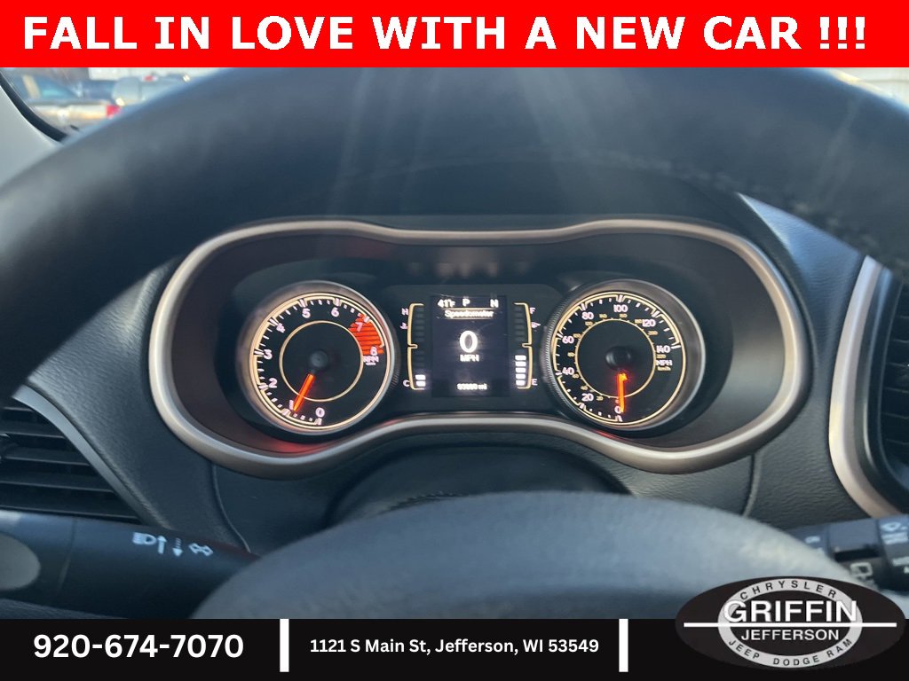 Used 2017 Jeep Cherokee Latitude w/ Cold Weather Group image 24