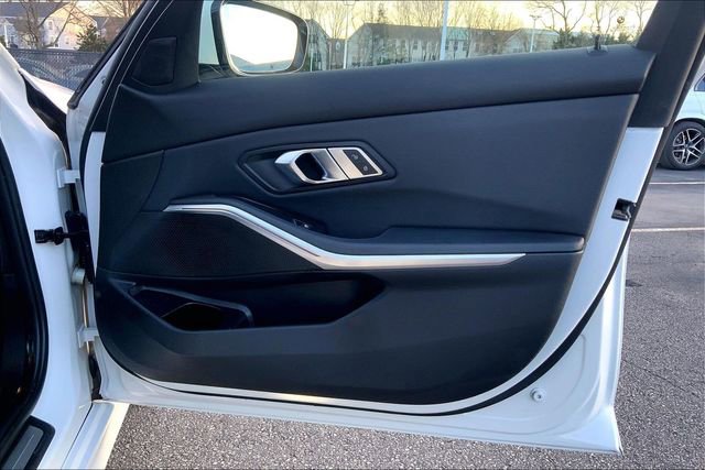 Used 2020 BMW 330i xDrive Sedan w/ Convenience Package image 19