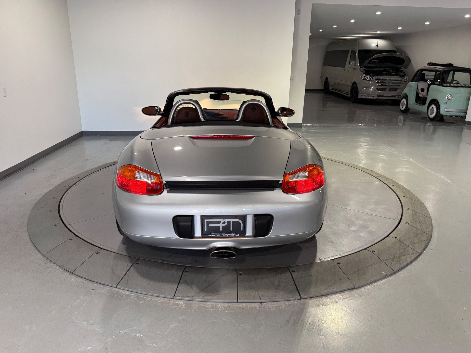 Used 2001 Porsche Boxster RWD image 16