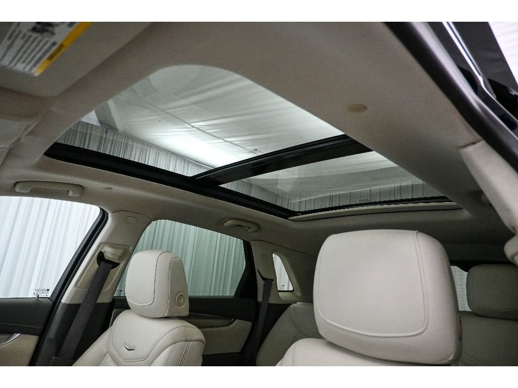 Certified 2021 Cadillac XT5 Premium Luxury image 11