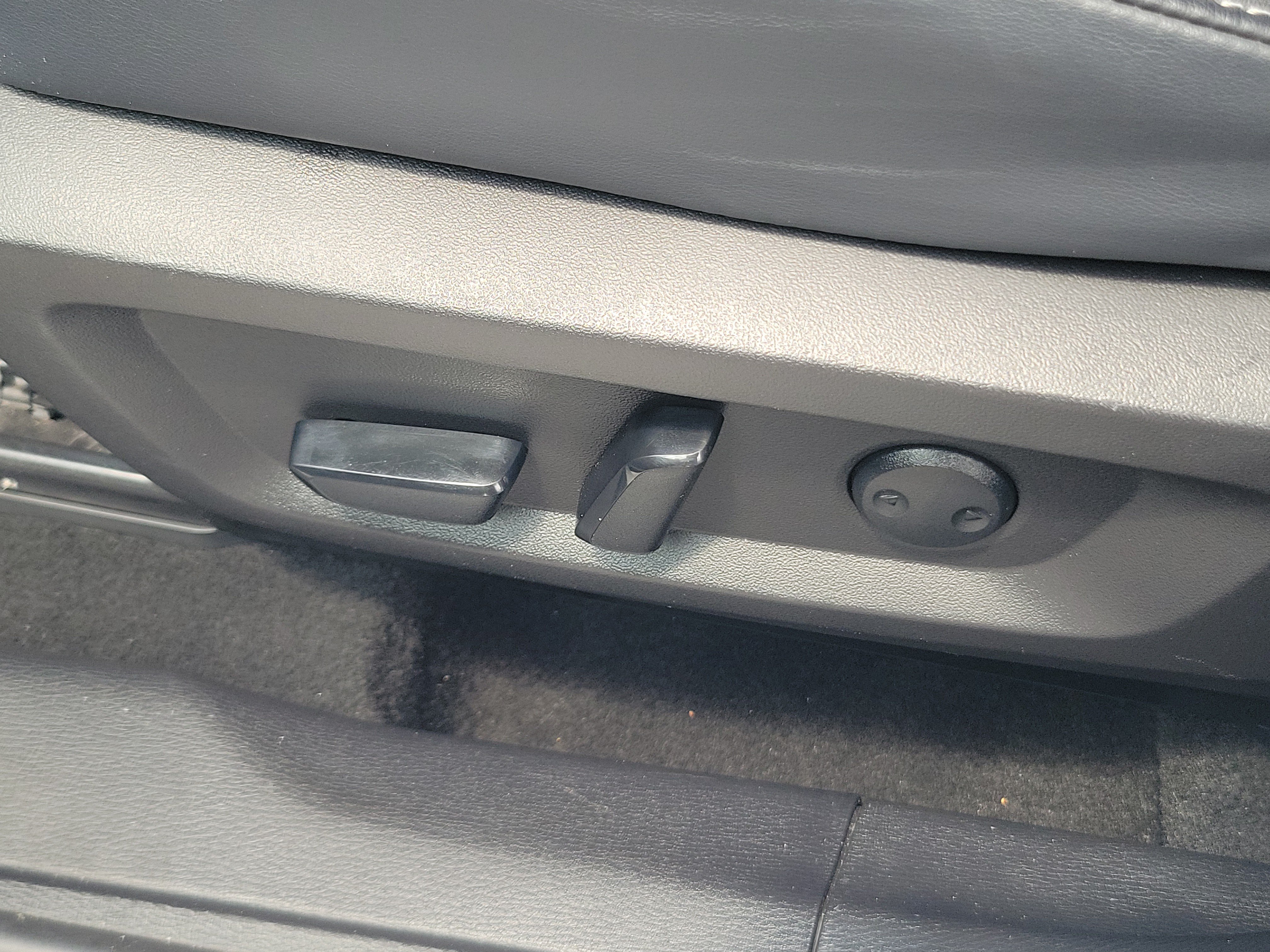 Used 2024 Mitsubishi Outlander SE FWD image 13