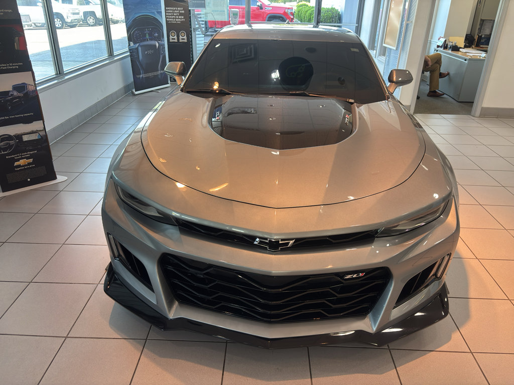 Used 2023 Chevrolet Camaro ZL1 RWD image 2