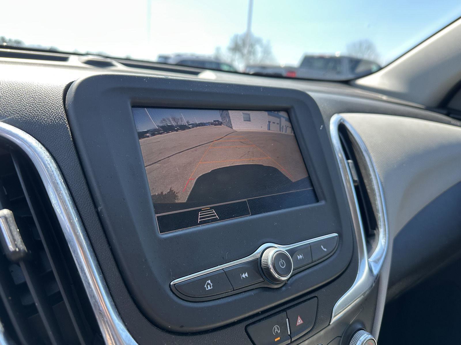Used 2022 Chevrolet Equinox LS AWD/4WD image 29