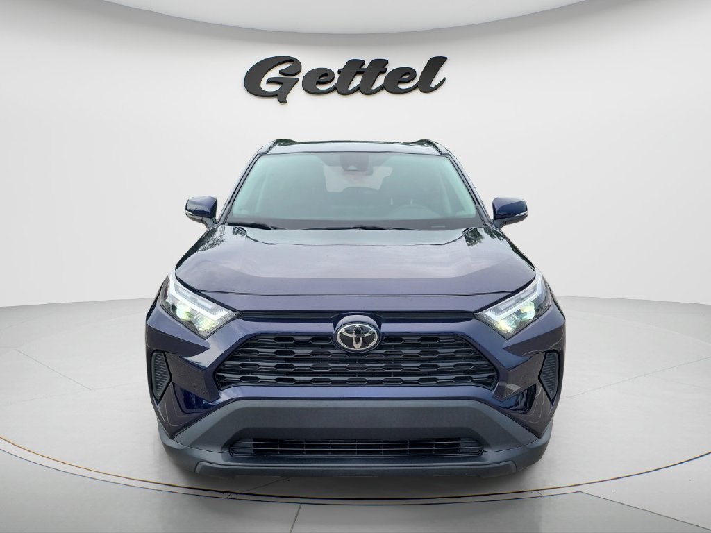 Used 2025 Toyota RAV4 XLE FWD image 2