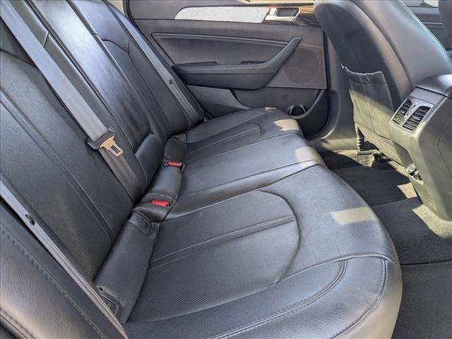 Used 2016 Hyundai Sonata Limited w/ Option Group 05 image 19