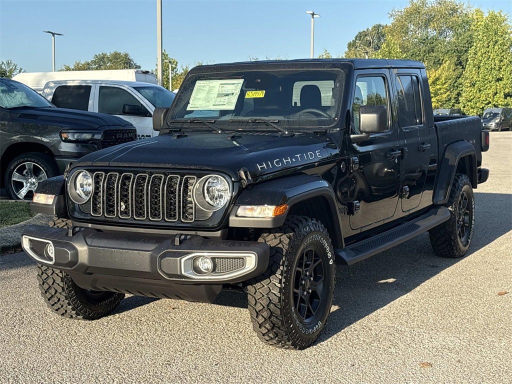 New 2025 Jeep Gladiator Sport image 4
