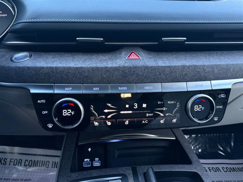 Used 2024 Genesis G80 image 21