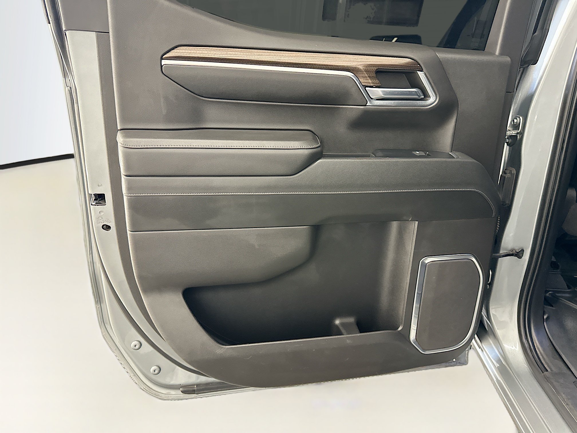 Used 2023 Chevrolet Silverado 1500 RST AWD/4WD image 27