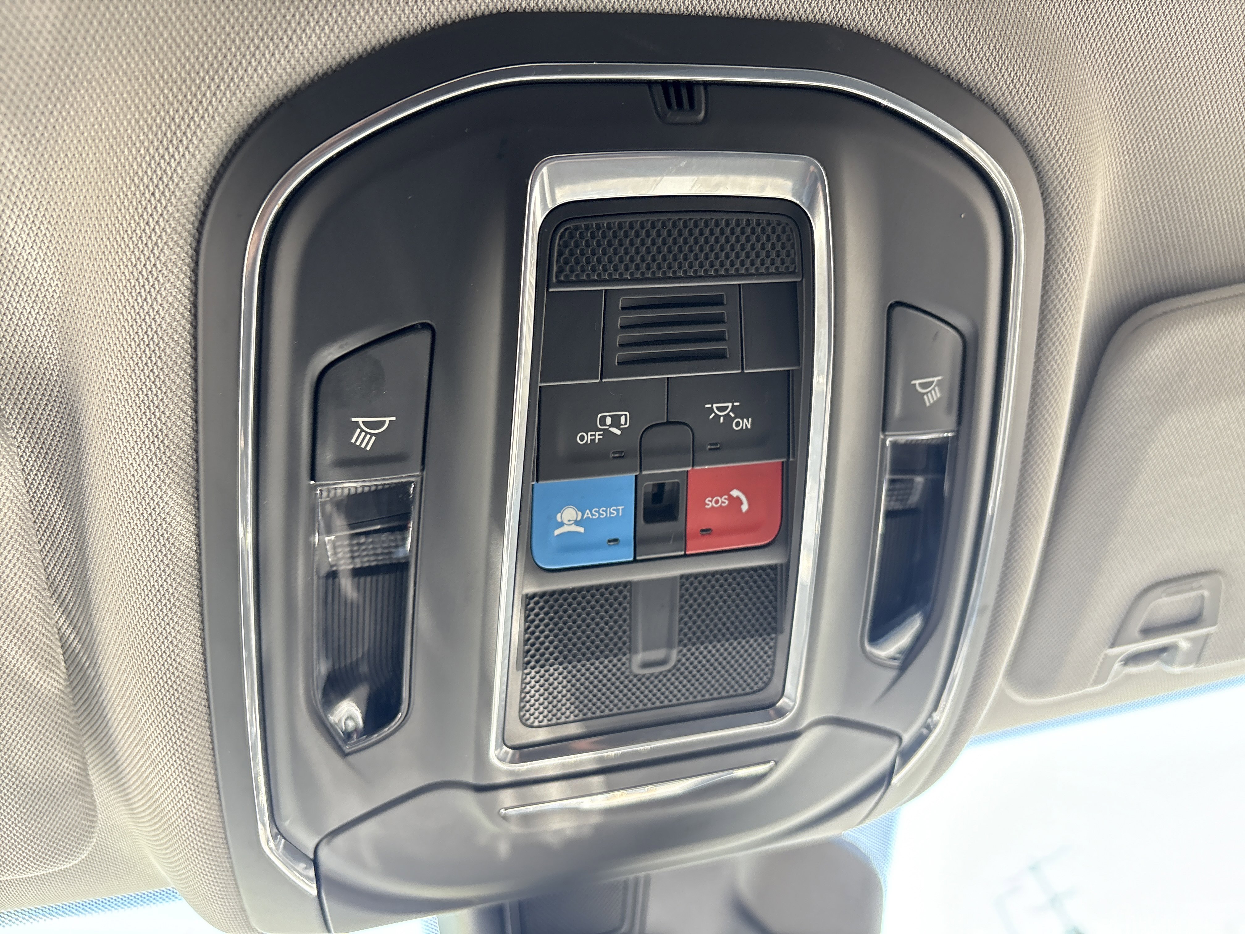 Certified 2023 Jeep Grand Cherokee Laredo RWD image 26