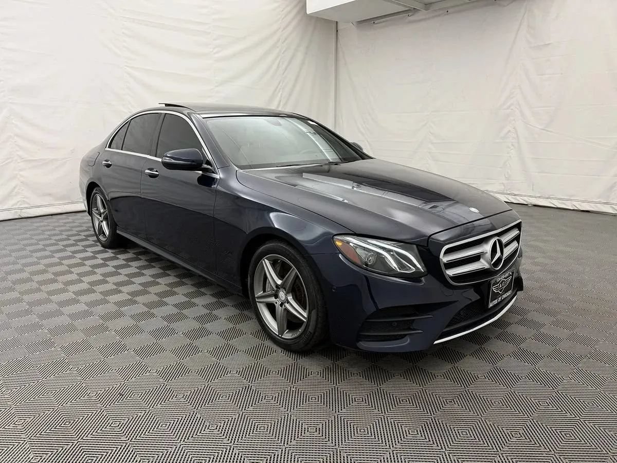 Used 2017 Mercedes-Benz E 300 4MATIC image 4
