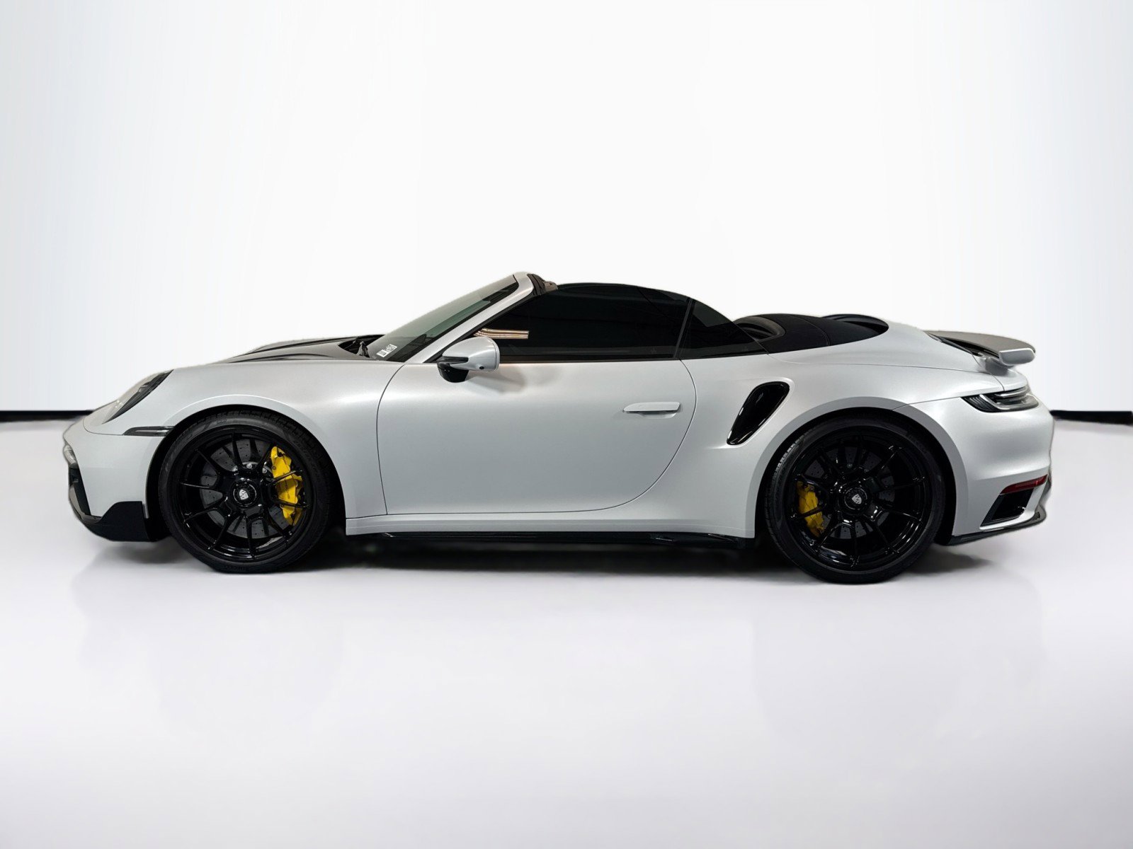 Certified 2023 Porsche 911 Turbo S image 2