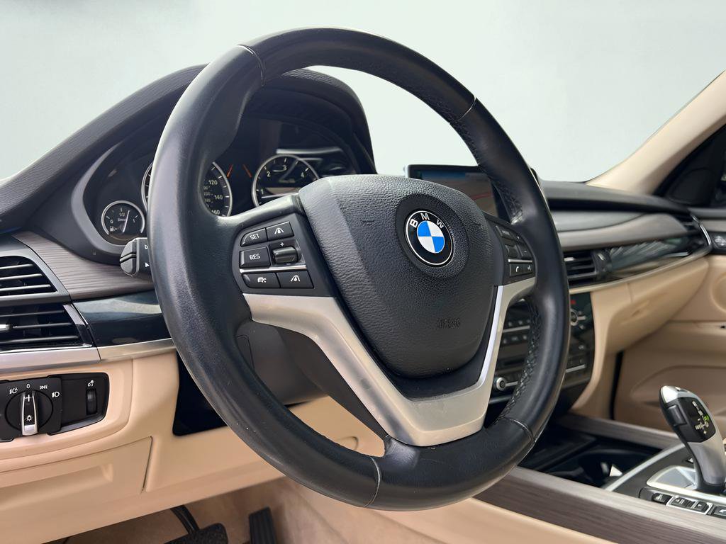 Used 2015 BMW X5 xDrive35d image 41