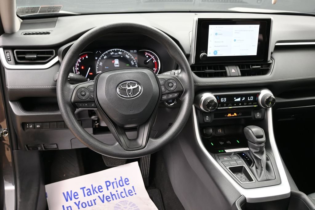 Used 2024 Toyota RAV4 XLE w/ Convenience Package FWD image 33