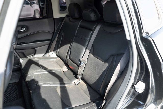 Used 2018 Jeep Compass Latitude w/ Popular Equipment Group image 14