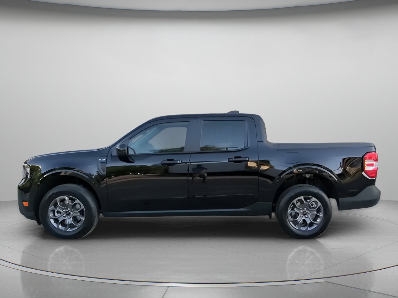New 2026 Ford Maverick XLT w/ XLT Luxury Package FWD image 17