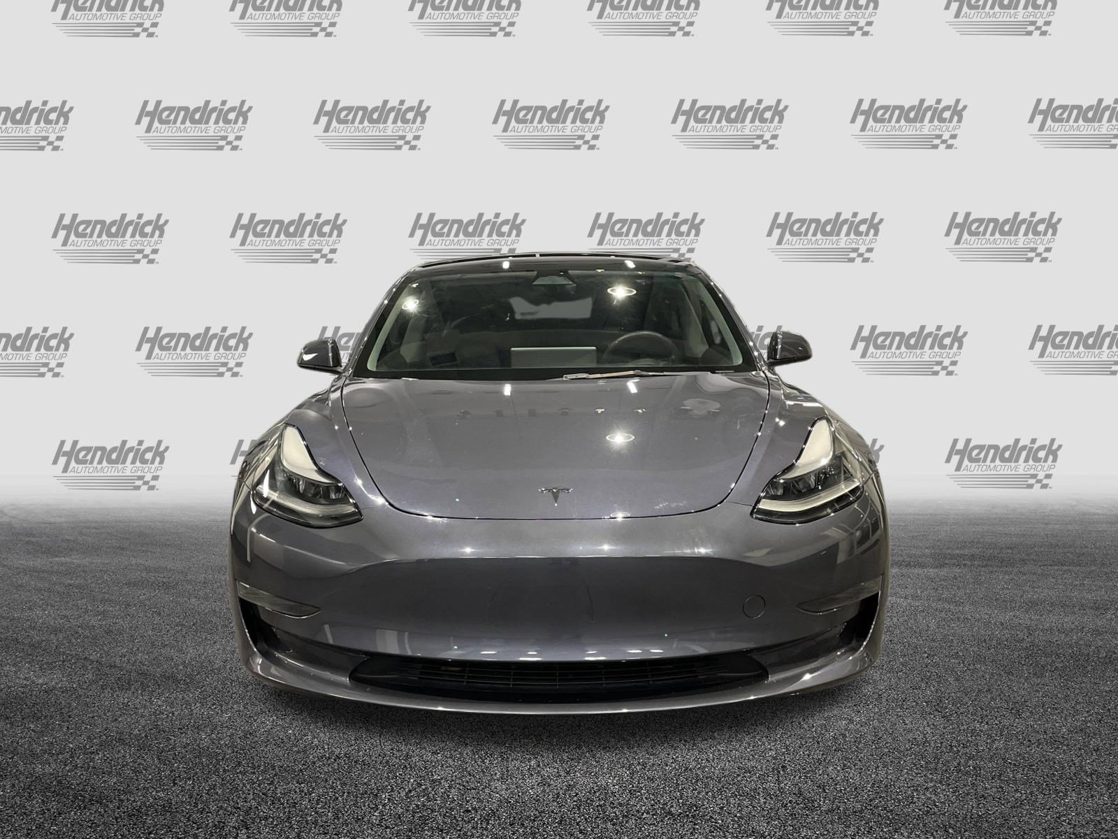 Used 2023 Tesla Model 3 Standard Range image 3
