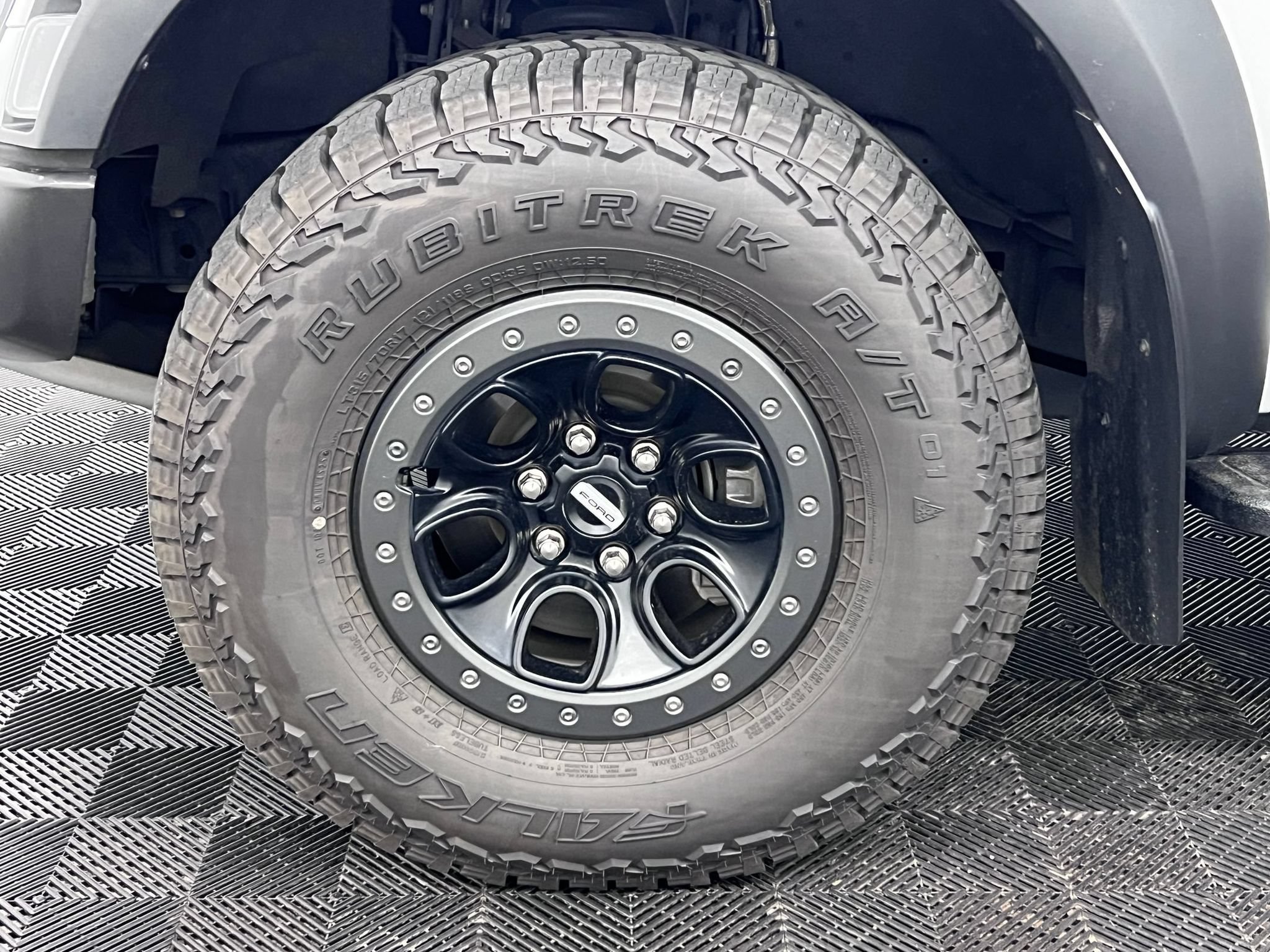Used 2022 Ford F150 Raptor w/ Equipment Group 801A High AWD/4WD image 11