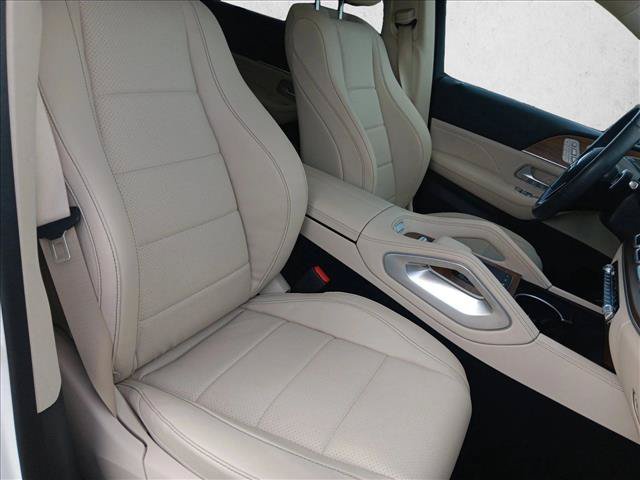 Used 2024 Mercedes-Benz GLS 450 4MATIC image 18