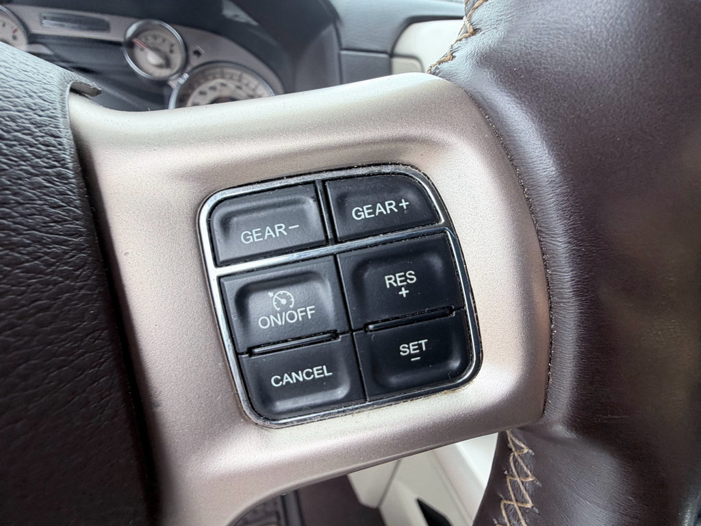 Used 2018 RAM 1500 Laramie Longhorn RWD image 14